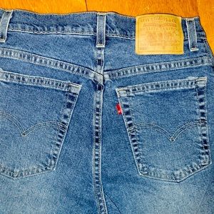 Vintage Levi’s 550 women’s jeans red tab relaxed fit